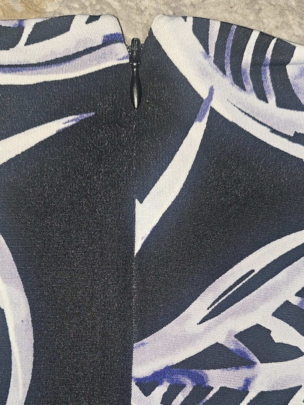 DKNY Printed Tie Waist Jersey Jumpsuit Size 14 - Picture 10 of 13
